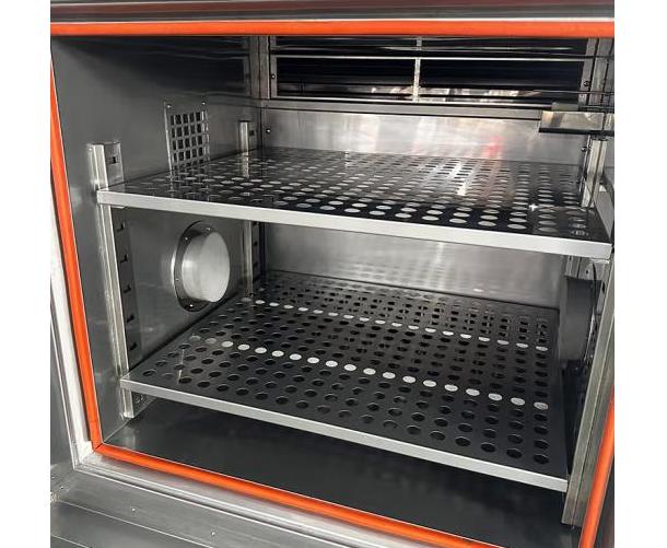 溫濕度試驗箱濕度顯示100 %RH的話如何解決？